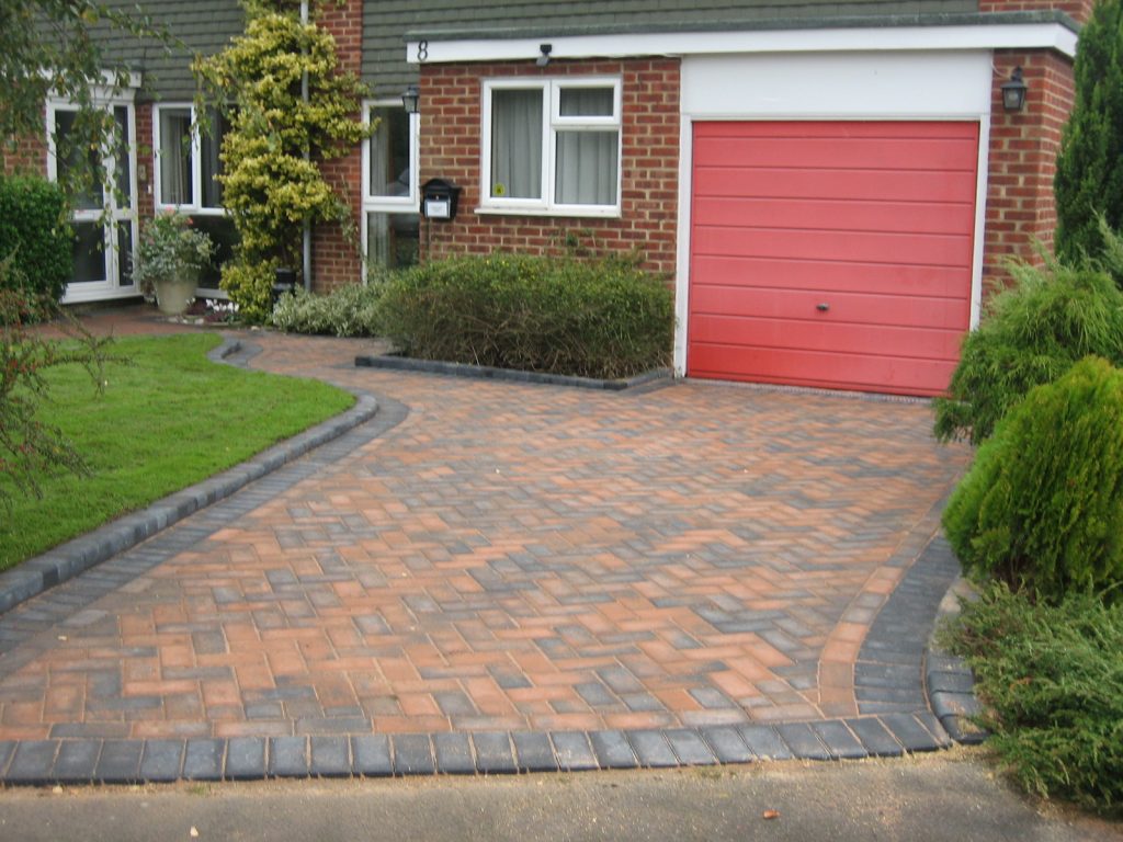 SMART WAY OF STONES FOR YOUR DRIVEWAY - Housome